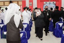 Para pejabat yang baru saja dilantik bupati Bengkalis