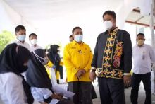 Bupati Andi Putra gunakan Batik Kuansing