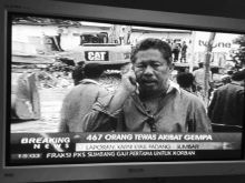 Karni Ilyas saat melakukan liputan di Sumatera Barat. Sumber: Instagram/@presidenilc