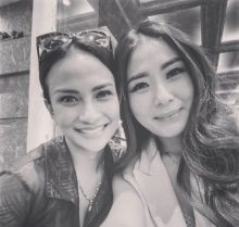 Vanessa Angel dan Samantha Bowlin [Instagram/@samanthabowlinn]