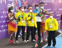 Saat penyerahan medali