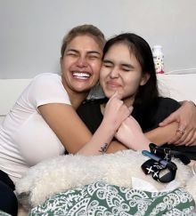 Nikita Mirzani dan Laura Anna [Instagram/@edlnlaura]