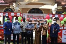 Target 1000 Lapak di Riau, Launching Program Lapak Berkah Eazy Chicken di Pekanbaru (foto/int)