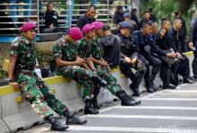 TNI-Polri. Sumber: Internet