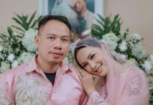 Vicky Prasetyo dan Kalina Oktavia. Sumber: Tabloidbintang.com