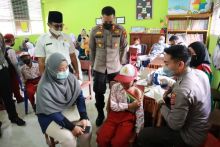 Kapolres Inhil tinjua vaksinasi 