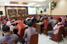 Saat rapat berlangsung 