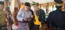Mayor Laut Romi Asri dan Ketua Harian LAMR Kab Bengkalis saat dirinya bertugas di wilayah Bengkalis