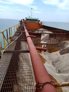 Kapal pengeruk pasir KNB6 milik PT Logomas Utama