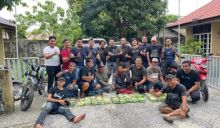 Satnarkoba Polres Bengkalis saat meringkus dua orang pelaku narkoba