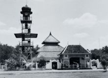 Masjid Besar Cipaganti. Sumber: Wikipedia