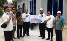 Saat penyerahan CSR PTPN V di Rokan Hulu