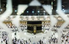 Arab Saudi mengatakan satu juta orang akan diizinkan untuk melakukan haji tahun ini dibandingkan dengan hanya beberapa ribu pada tahun 2021 karena pandemi [File: Ahmed Yosri/Reuters]