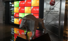 GoTo Group, perusahaan teknologi terbesar di Indonesia, melonjak pada hari pertama perdagangannya setelah mengumpulkan $1,1 miliar di salah satu penawaran umum perdana terbesar di dunia tahun ini [File: Dimas Ardian/Bloomberg]