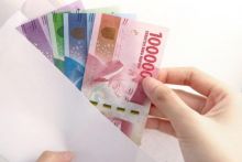Ilustrasi uang THR. Sumber: Idx Channel