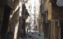 Distrik Tadamon Damaskus pada tahun 2013 adalah medan pertempuran antara pasukan pemerintah Suriah melawan pasukan oposisi [File: Shaam News Network/Handout via Reuters]