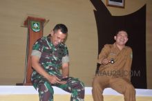 Kades Muara Basung bersama Dandim 0303 Bengkalis