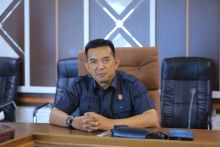 Kepala Kesbangpolinmas Kota Pekanbaru