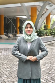 Dr Desy Mardianty