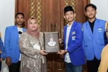 Mujib Rizki dan Bupati Bengkalis Kasmarni