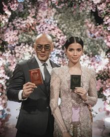 Deddy Corbuzier, Sabrina Chairunnisa menikah (kolase foto instagram/@matercorbuzier)