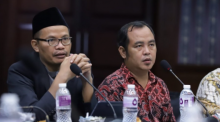 Direktur Urusan Agama Islam dan Pembinaan Syariah, Adib (kiri) /kemenag.go.id 