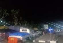 Antrian panjang yang terjadi di roro Bengkalis