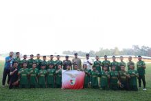 Dandim 0303/Bengkalis saat foro bareng pemain porsada