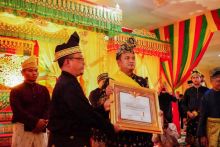 Proses pemberian gelar adat