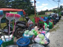 Potret Dagangan Bapak Supri di Jalan Teratai, Pekanbaru Riau/riau24