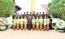 Kejaksaan Negeri Bengkalis saat ziarah makam pahlawan