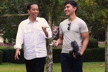 Presiden RI Joko Widodo dan anak bungsunya Kaesang Pangarep. Sumber: Internet
