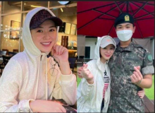 Ayana Moon melepas hijab dan menggantinya dengan topi dan hoodie saat mengunjungi adiknya di kamp militer Korea Selatan.