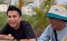 Okin dan Sugeng saat bercerita disalah satu restoran