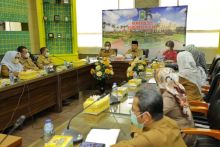 Wabup Siak dalam pertemuan dengan staff ahli Kementerian Pendidikan