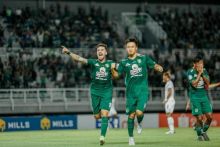 Potret Laga Persebaya vs Persita Tangerang/bola.net