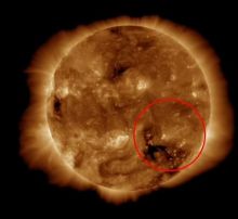 Foto : Badai Matahari Diperkirakan Akan Menghantam Bumi Besok (DailyMail)