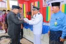 Saat pelantikan Penghulu Kampung Adat Kampung Jering