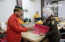 Bupati HM Wardan bersama pihak Kajari Inhil