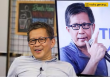 Rocky Gerung pertanyakan kabar Ketua Harian Kompolnas Irjen Purn Benny Mamoto setelah terungkapnya rekayasa Ferdy Sambo terhadap kasus penembakan Brigadir J /@rocky.gerung_