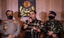 Potret Konferensi Pers Kamis Malam di Mako Brimob Irjen Andi Rian/mediakarya