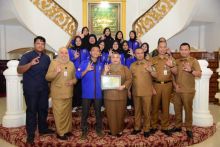 Bupati dan Mahasiswa Hipematan