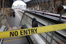 Gaji tak Kunjung Naik, Puluhan Ribu Karyawan di Inggris Lakukan Aksi Mogok Kerja