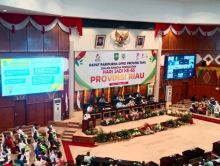 Paripurna HUt Riau ke 65 di dprd riau