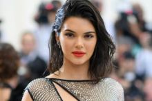  Intip Cara Kendal Jenner Menjaga Kualitas Tidur Dengan Tidak Bermain Ponsel