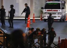 Pria Thailand Menembak Mati 3 Remaja Setelah BMW-nya Ditabrak  