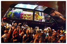 Peti Mati Ratu Elizabeth II Tiba di Istana Buckingham