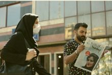 Keluarga Mahsa Amini telah membantah klaim bahwa dia menderita kondisi medis yang sudah ada sebelumnya seperti yang disarankan oleh pihak berwenang Iran, dengan mengatakan dia sangat sehat.