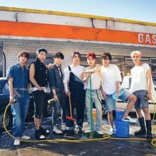  BTS Bawa Pulang Trofi Group of The Year MTV hingga Geser Foo Fighters
