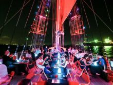  Tall Ship Royal Albatros Sajikan Fasilitas Menikmati Makan Sambil Berlayar di Atas Kapal